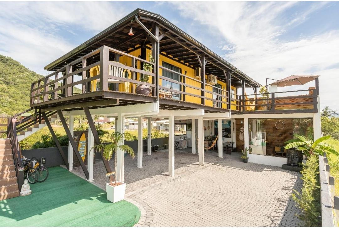 Pousada Container Amarelo Palhoça Exterior foto